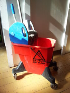 mop bucket 